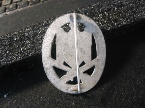 German General Assault Badge image 2