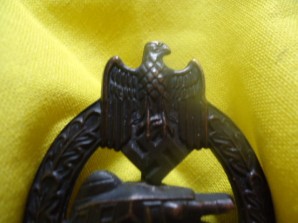 GERMAN PANZER ASSAULT BADGE-BRONZE MARKED image 3