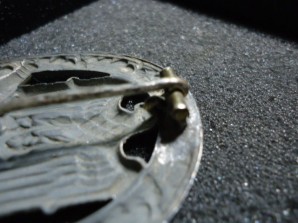 German General Assault Badge with Pin image 6