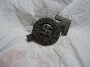 Hitler Youth Proficiency Badge-Serial numbered image 1