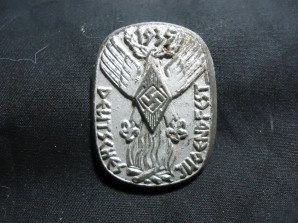 1935 Deutsches Jugendfest Tinnie image 1