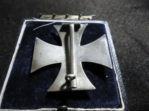 WWI IRON CROSS CASED 800 SILVER image 5