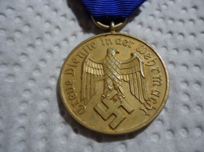 WEHRMACHT 12 YEAR SERVICE MEDAL GOLD image 2