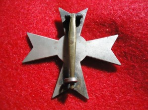 WAR MERIT CROSS 1ST CLASS W/O SWORDS image 2