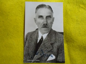 Franz von Papen Autograph Photo image 1