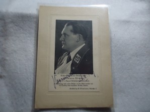 AUTOGRAPH OF HERMANN GORING 1940 image 1
