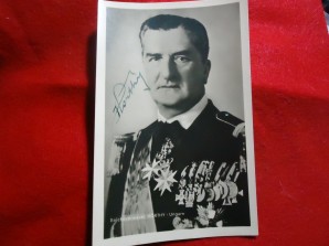 HUNGARIAN ADMIRAL HORTHY SIGNED PHOTO image 1