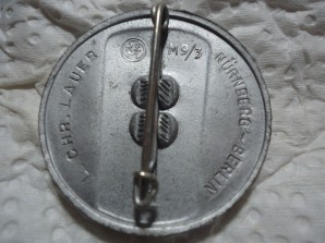 1939 MAY DAY BADGE image 2