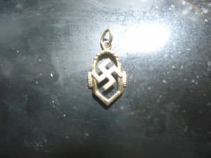 NSDAP SUPPORT PENDANT, REAL GOLD MARKED 333 8Kt image 1