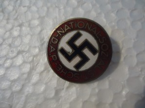 NSDAP MEMBER Pin M1/14 Matth. Oescbsler & Sohn, Ansbach (OPAQUE) image 1