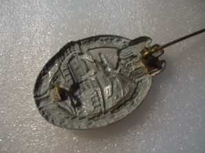 PANZER ASSAULT BADGE-STAMPED Silver image 5