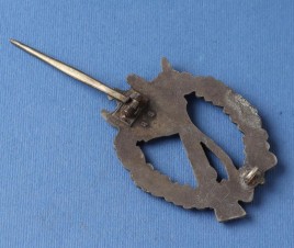 WW2 Infantry Assault Badge  – Rare RS Version image 3