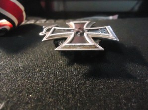 Knights Cross of the Iron Cross in Case SALE image 5