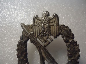 Infantry Assault Badge cut out swastika image 2