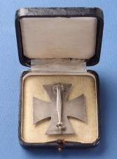 Iron Cross 1st Class Cased by DEUMER image 2
