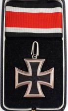 Knights Cross of the Iron Cross W/Oak Leaves (SALE) image 2
