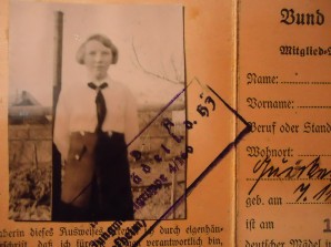 Hitler Youth (BDM) ID Card 11yr Old Girl image 3