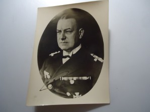 ADMIRAL Erich Raeder Autograph photo image 1