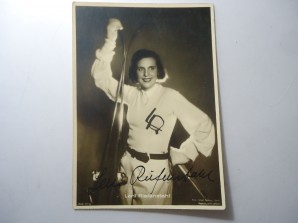 LENI RIEFENSTAHL Vintage Signed Photo image 1