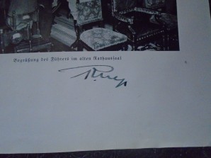 RUDOLF HESS AUTOGRAPH (SIGNED BOOK PAGE 1933) image 3
