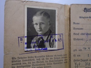 Hitler Youth Ausweis 11 year Old image 3