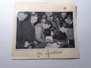 Joseph Goebbels Signed Paper & Photo image 1