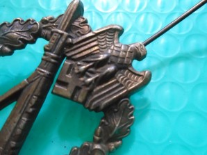 Bronze Infantry Assault Badge marked SHuCo image 5