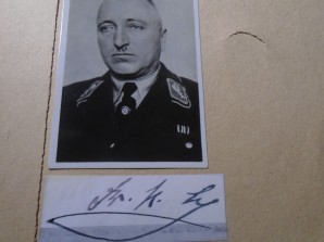 Dr Robert Ley Signature image 2